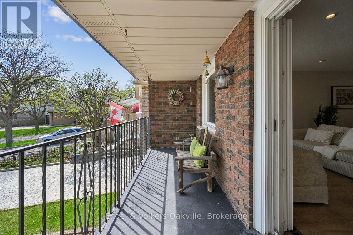 1223 Hudson Place, Oakville, Ontario  L6H 2W2 - Photo 21 - W13046976