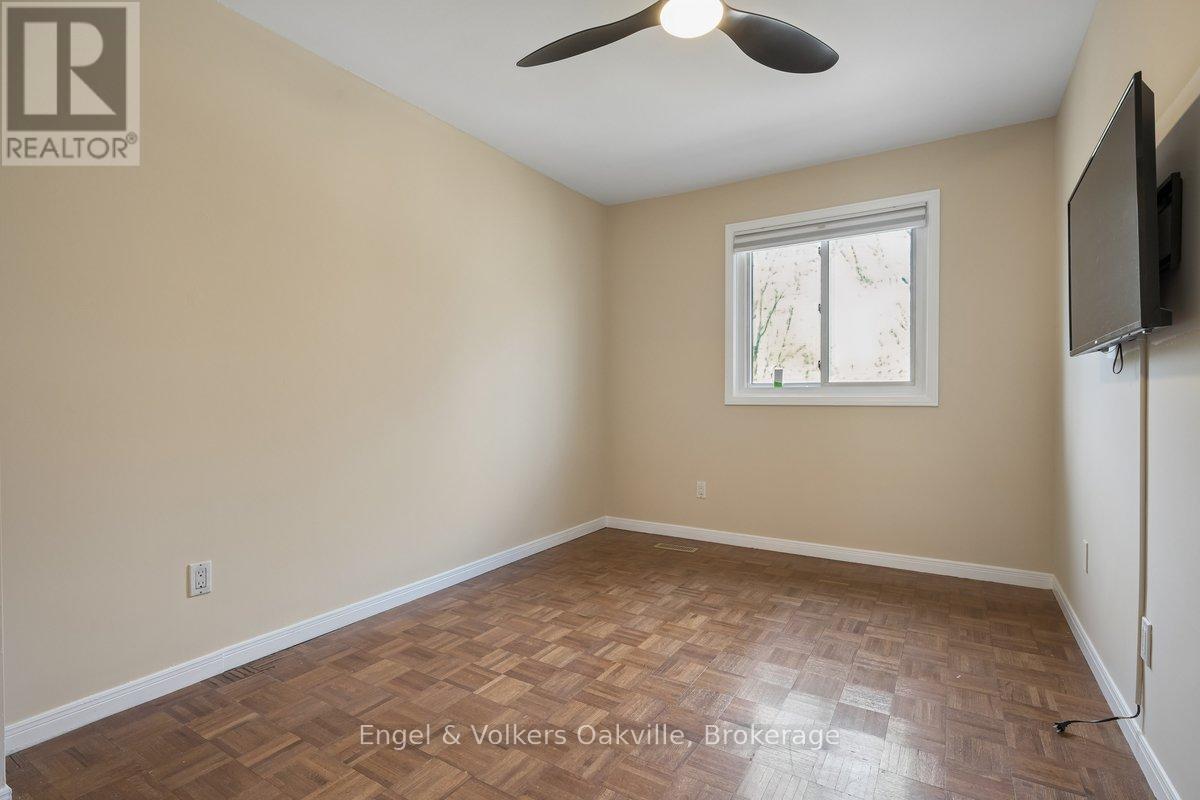 1223 Hudson Place, Oakville, Ontario  L6H 2W2 - Photo 24 - W13046976