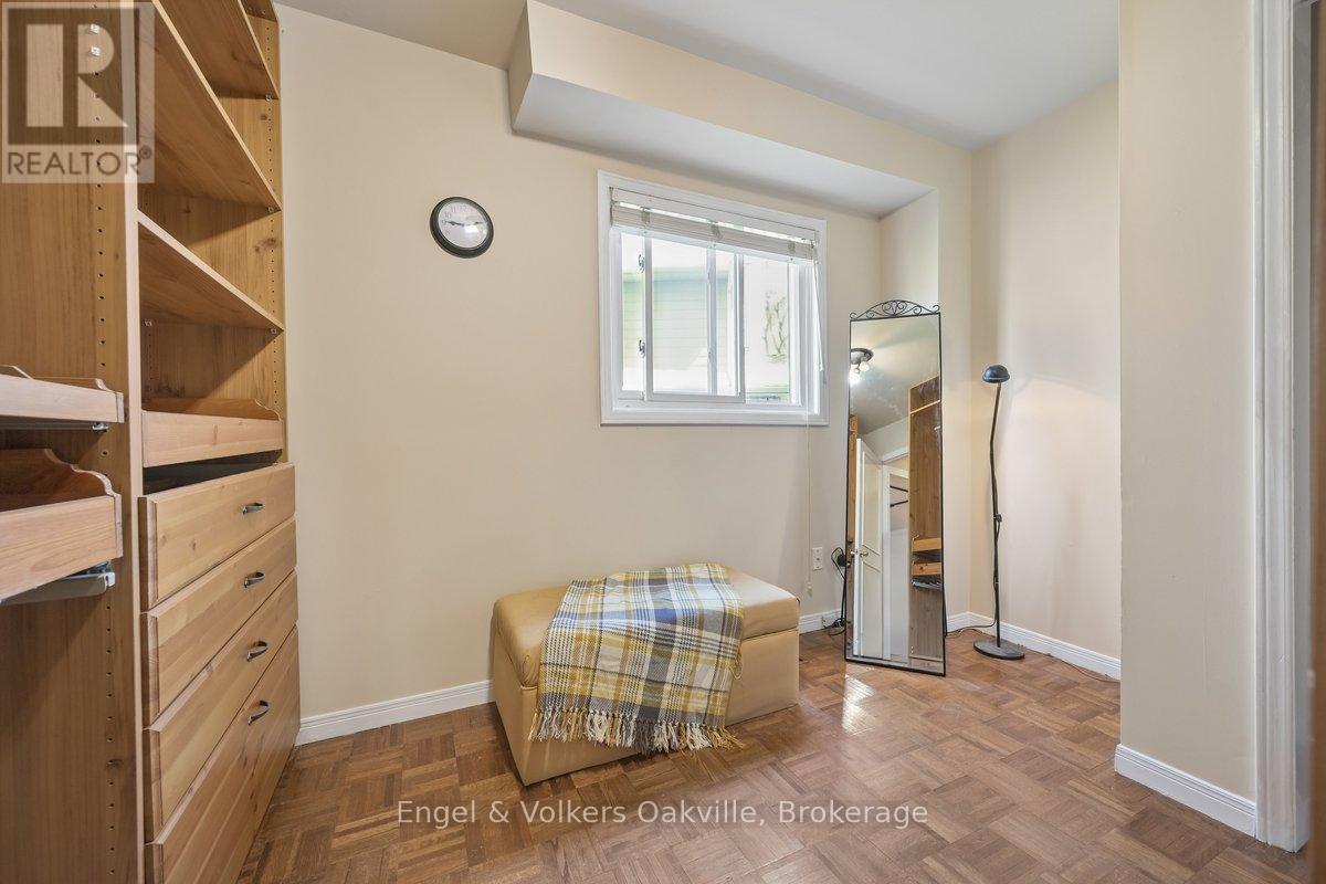 1223 Hudson Place, Oakville, Ontario  L6H 2W2 - Photo 27 - W13046976