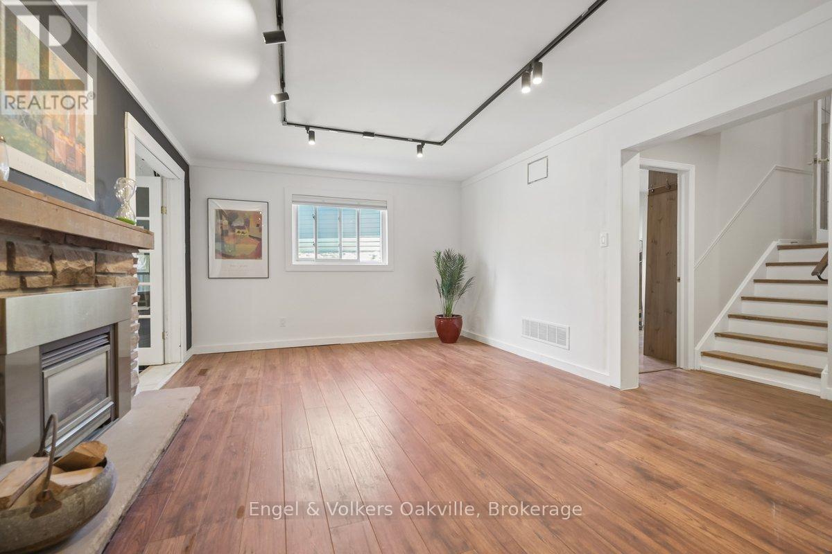 1223 Hudson Place, Oakville, Ontario  L6H 2W2 - Photo 33 - W13046976