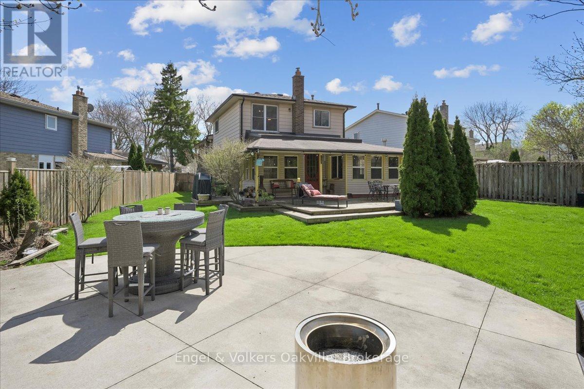 1223 Hudson Place, Oakville, Ontario  L6H 2W2 - Photo 37 - W13046976