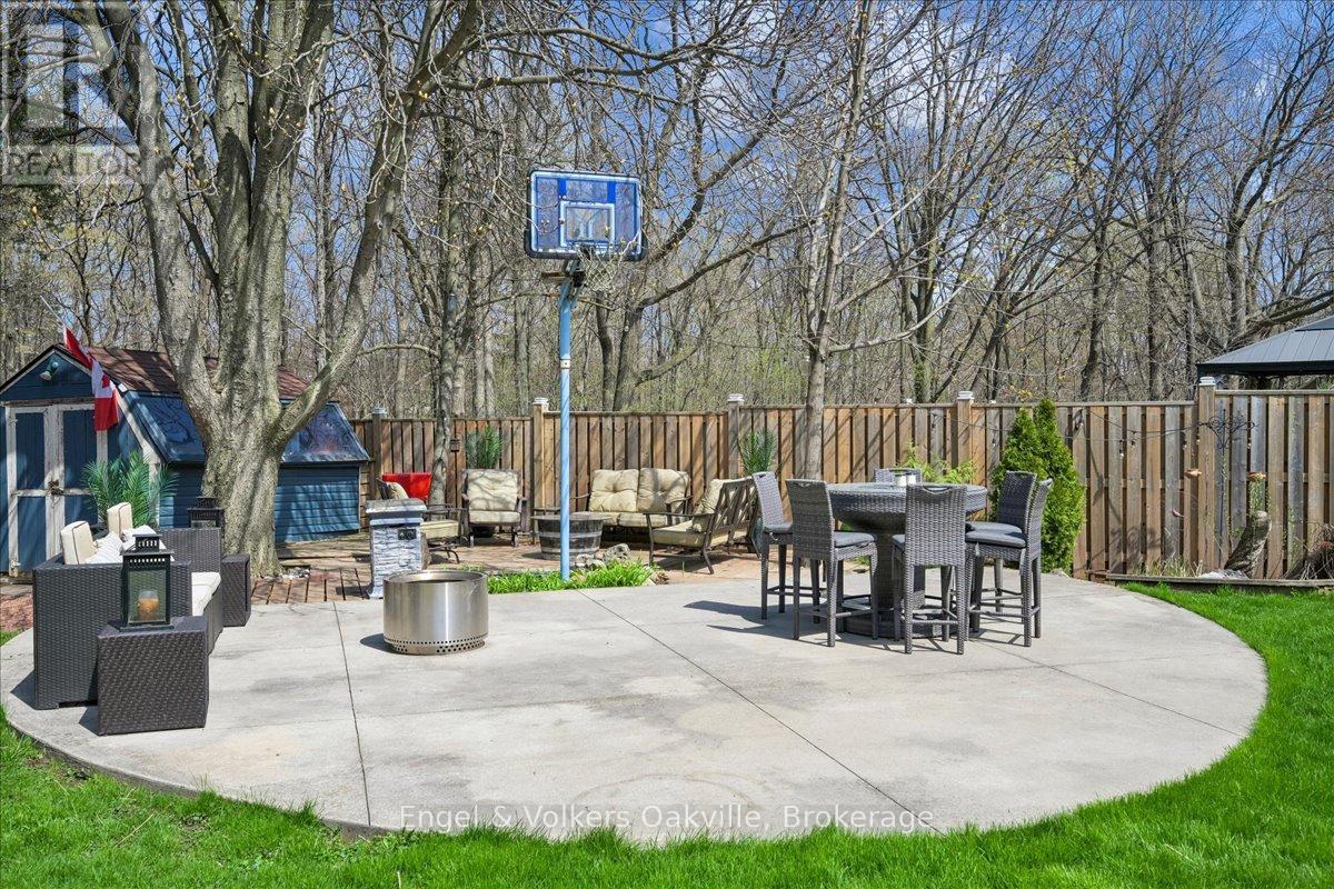 1223 Hudson Place, Oakville, Ontario  L6H 2W2 - Photo 39 - W13046976