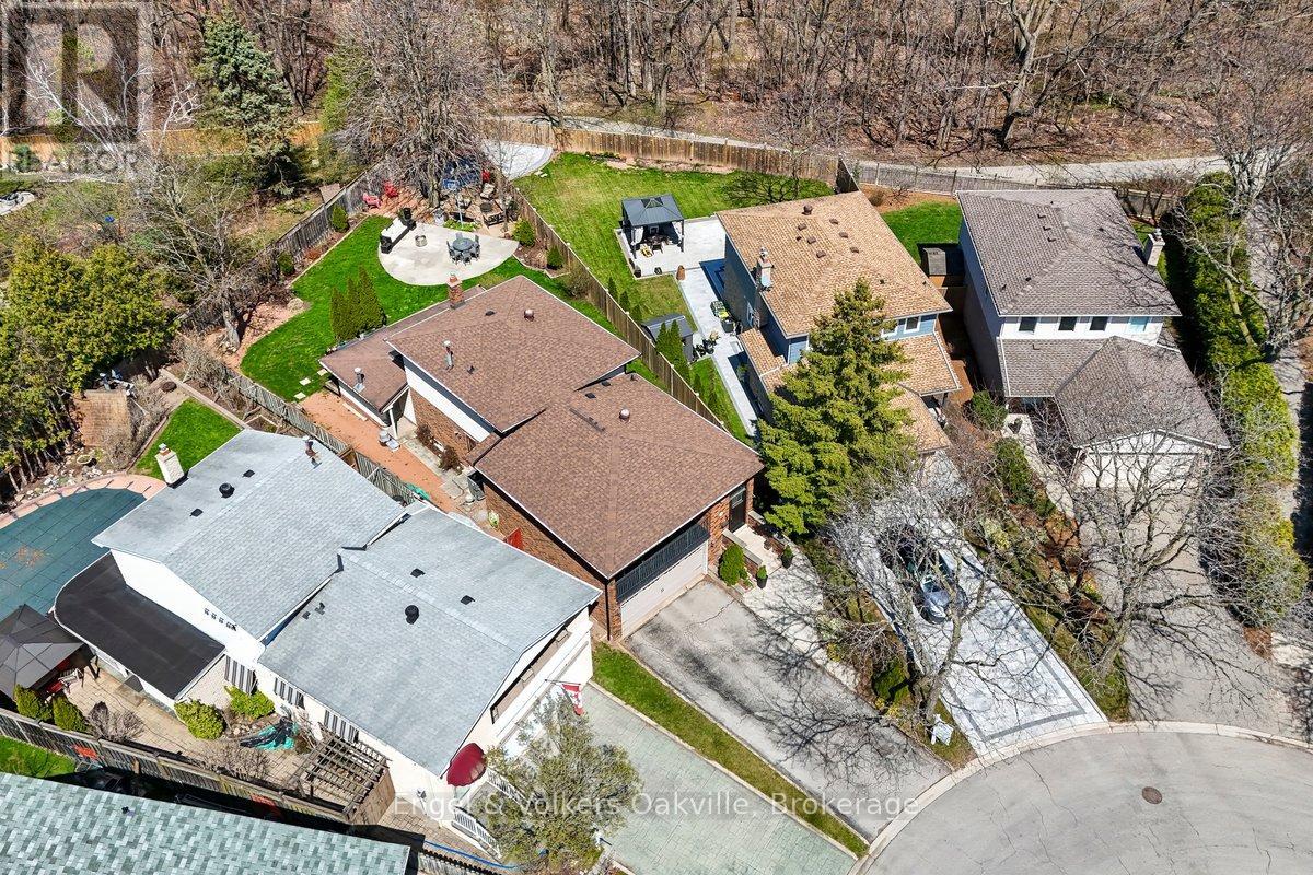 1223 Hudson Place, Oakville, Ontario  L6H 2W2 - Photo 43 - W13046976