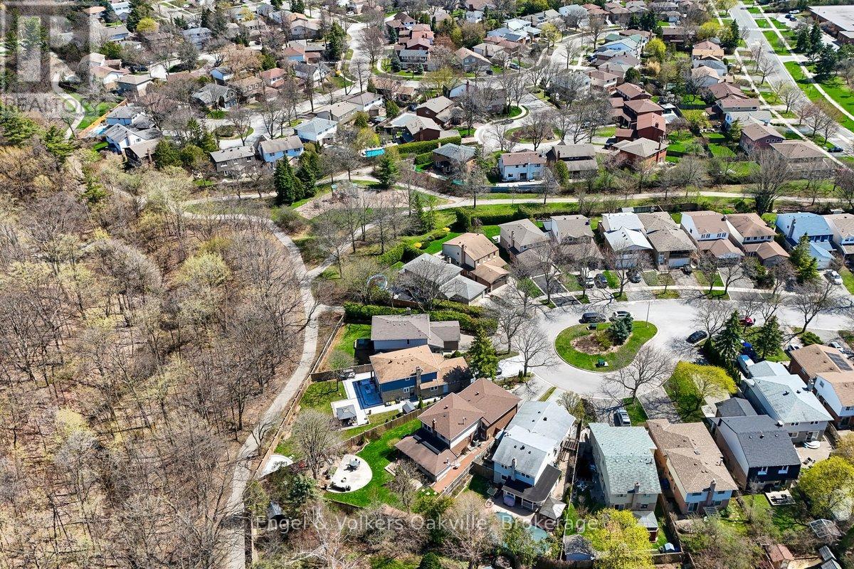 1223 Hudson Place, Oakville, Ontario  L6H 2W2 - Photo 44 - W13046976