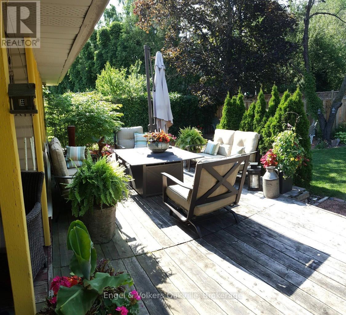 1223 Hudson Place, Oakville, Ontario  L6H 2W2 - Photo 45 - W13046976