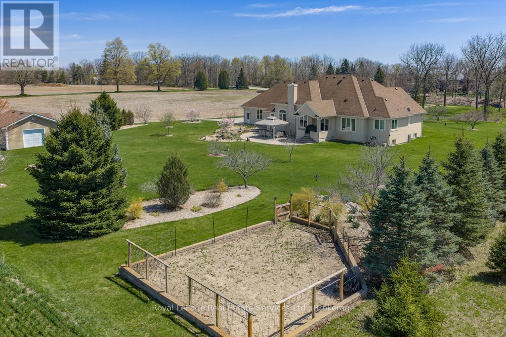 365 Robinson Road, Brant, Ontario  N3T 0L7 - Photo 3 - X13046860