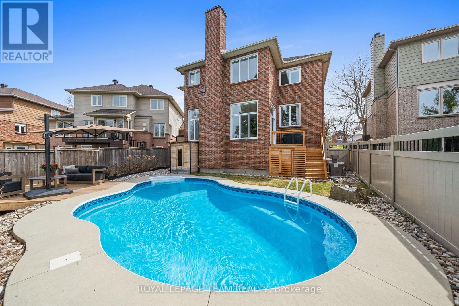 76 Hansen Avenue, Ottawa, Ontario  K2K 2L7 - Photo 2 - X12854320