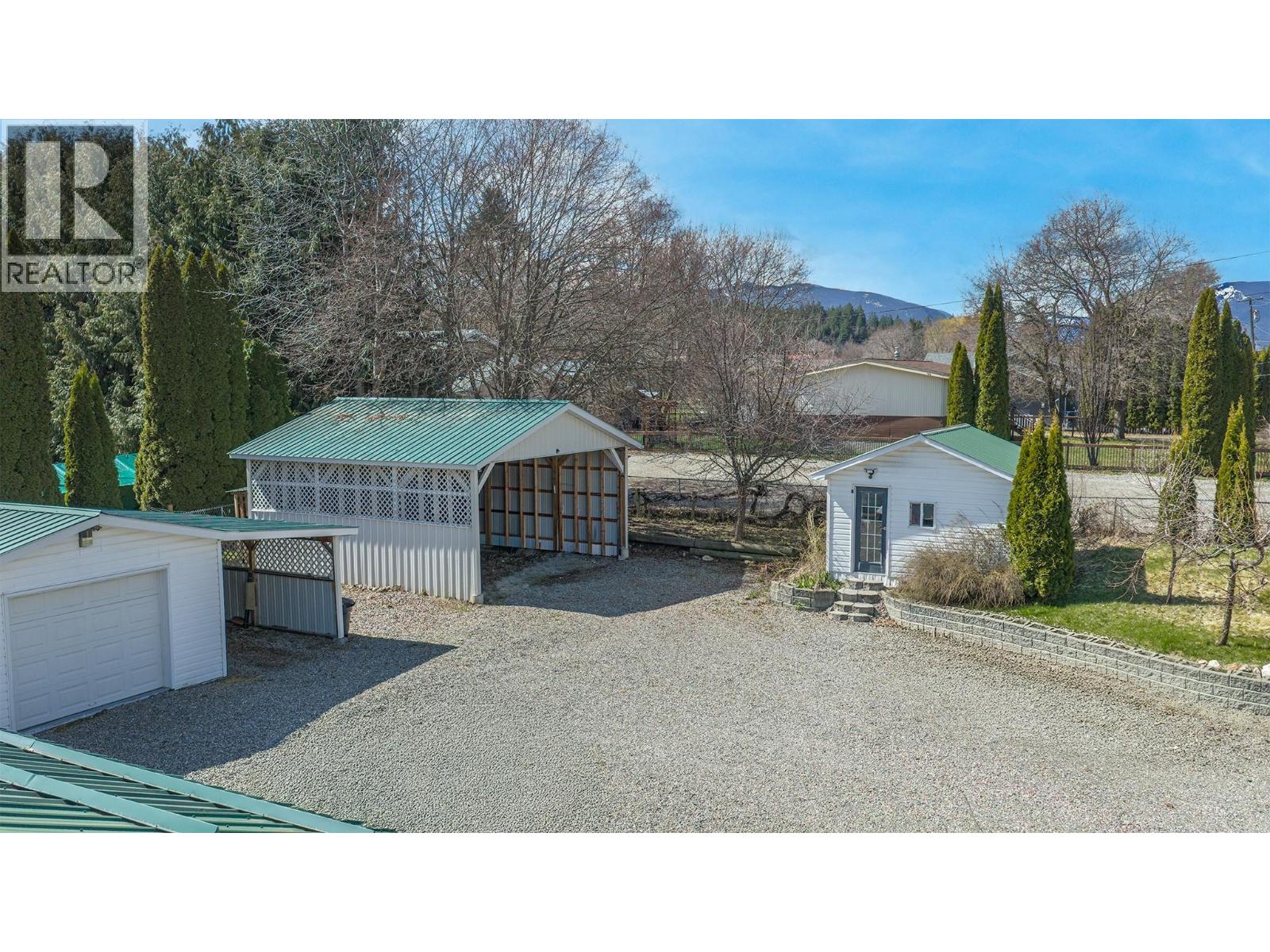 3433 Erickson Road, Creston, British Columbia  V0B 1G1 - Photo 3 - 10381627