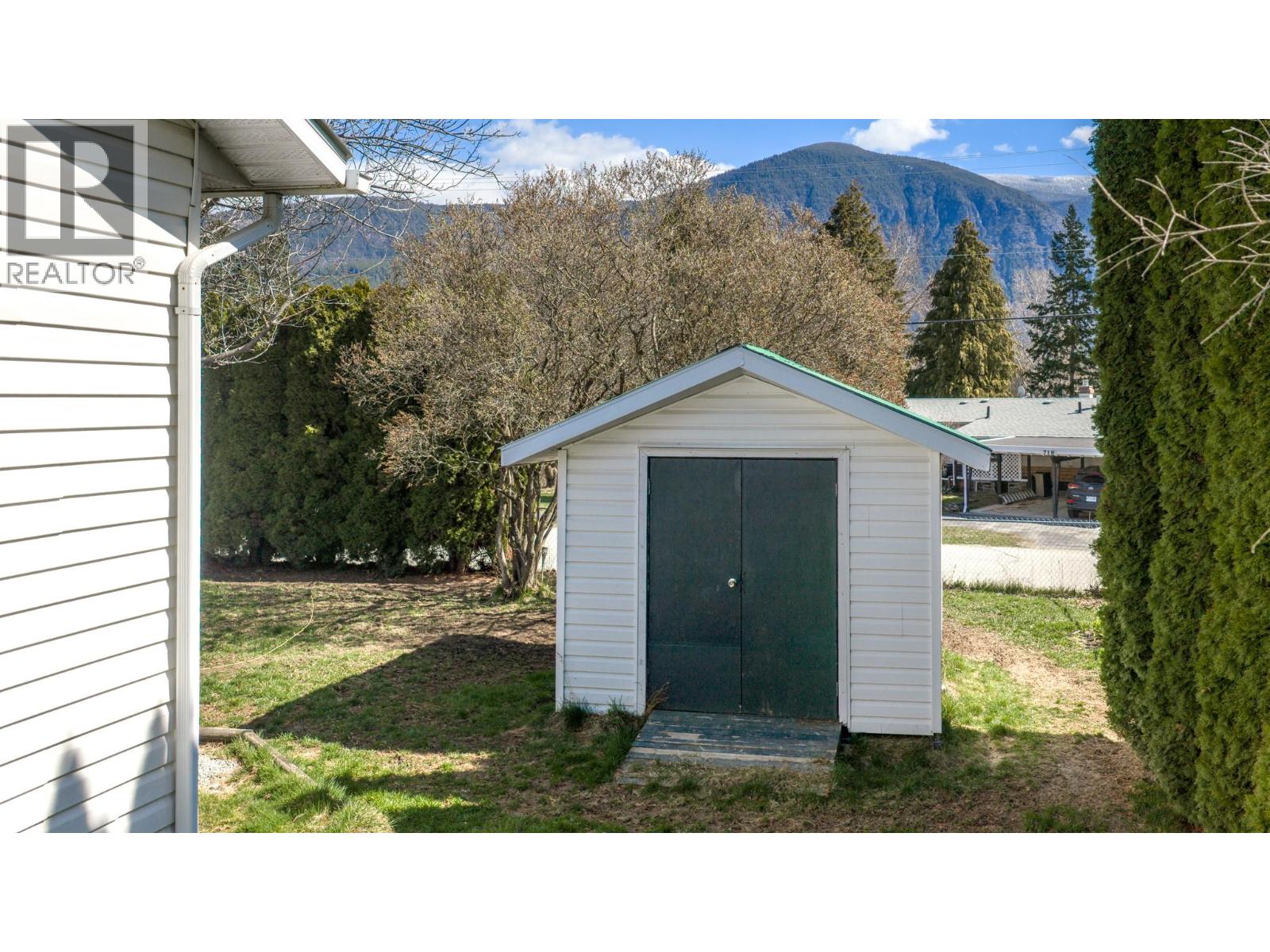 3433 Erickson Road, Creston, British Columbia  V0B 1G1 - Photo 28 - 10381627