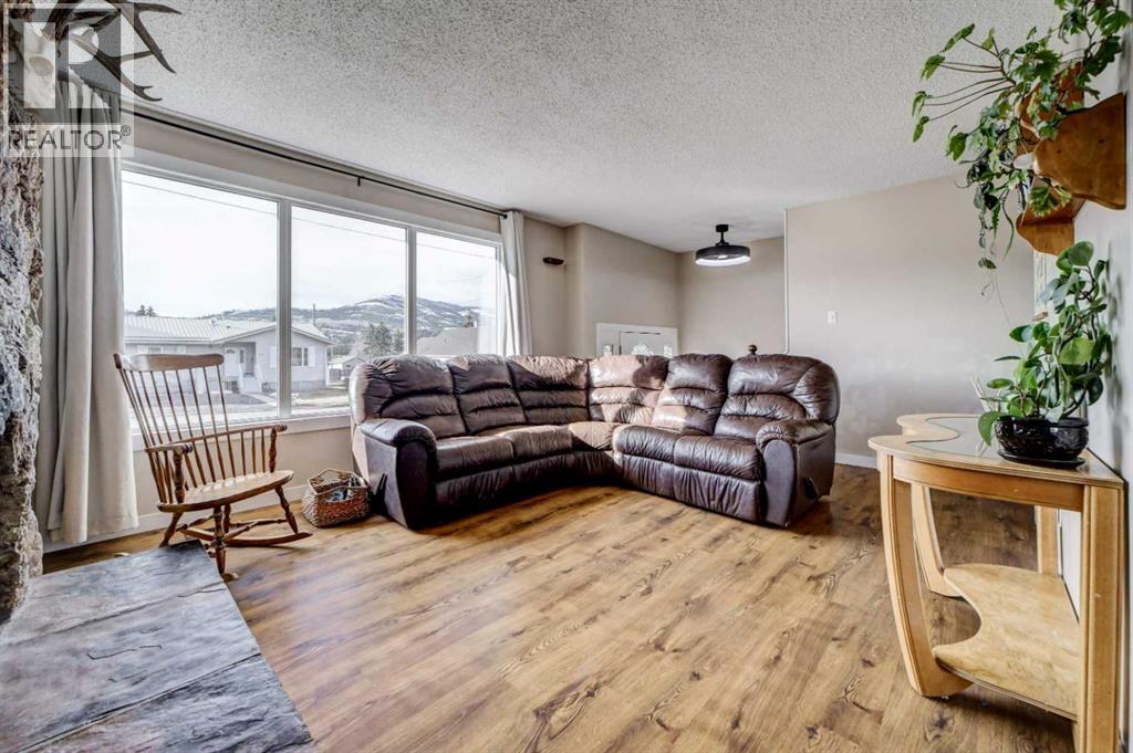 2730 226 Street, Bellevue, Alberta  T0K 0E0 - Photo 8 - A2294720