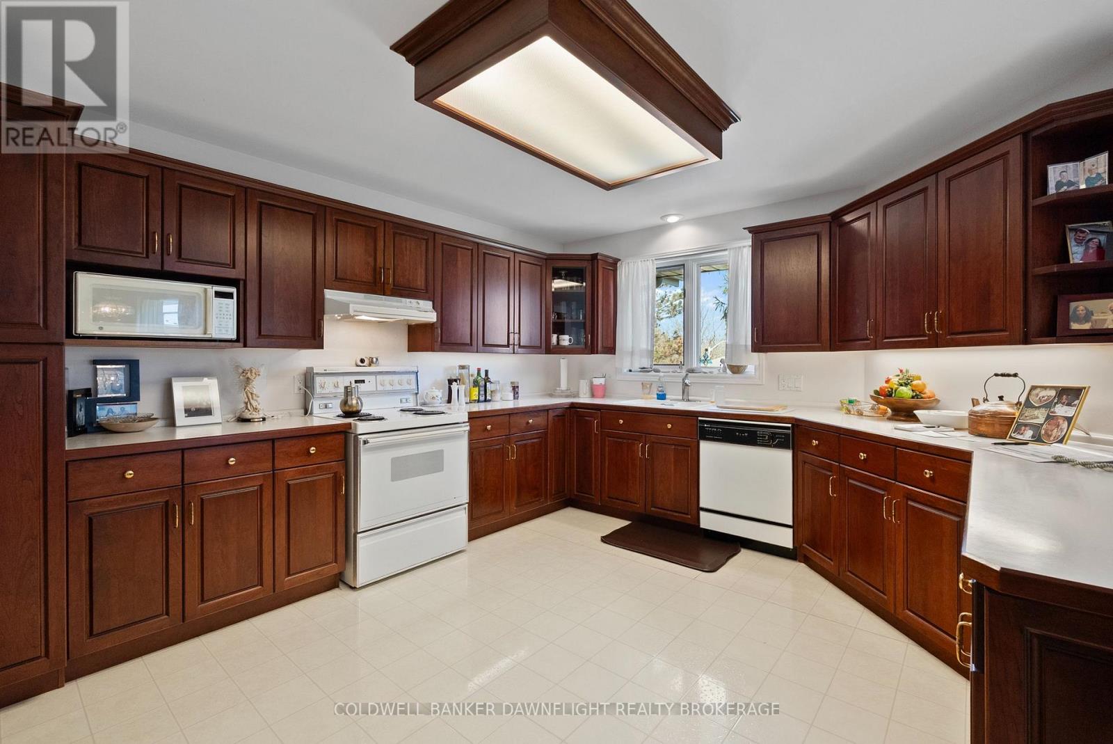 6 Durand Court, Bluewater, Ontario  N0M 2T0 - Photo 13 - X13046868