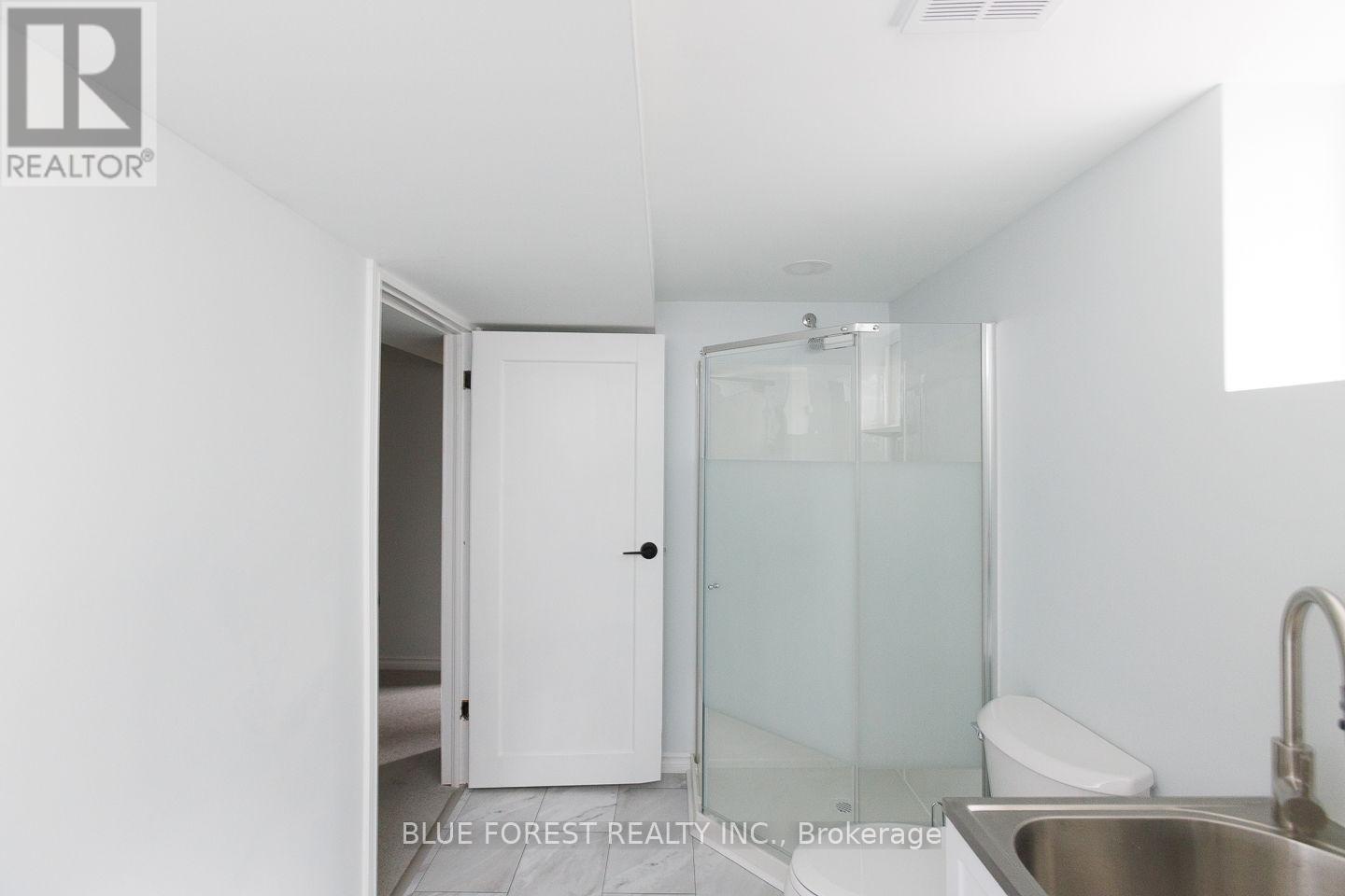 1877 Royal Crescent, London East, Ontario  N5W 2A9 - Photo 25 - X13046980