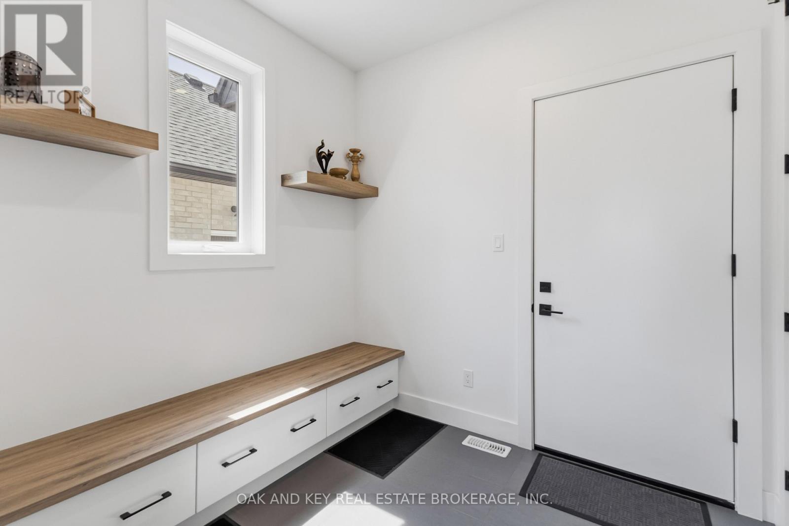 13 Briscoe Crescent, Strathroy-Caradoc, Ontario  N7G 0G3 - Photo 24 - X13047036