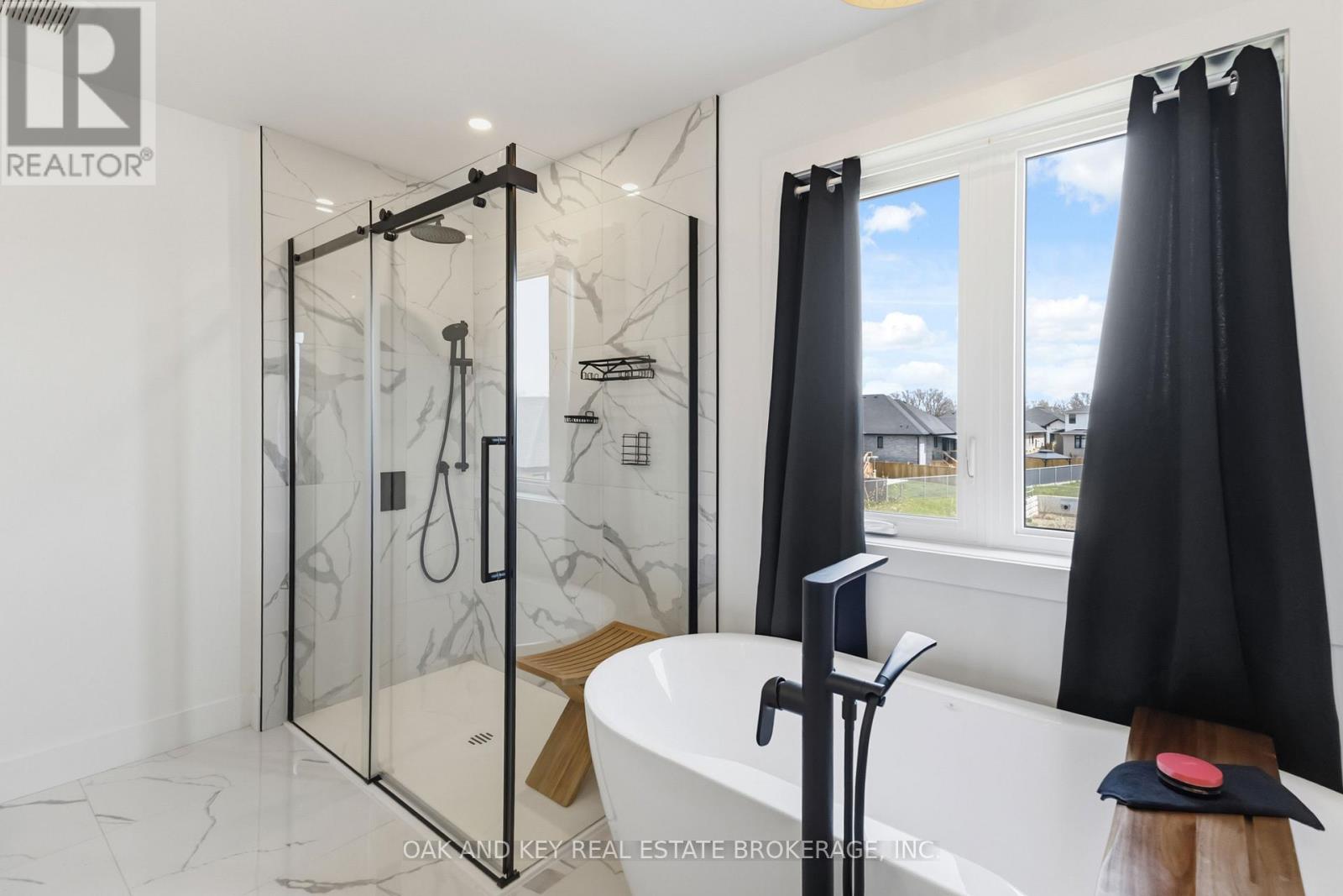 13 Briscoe Crescent, Strathroy-Caradoc, Ontario  N7G 0G3 - Photo 37 - X13047036