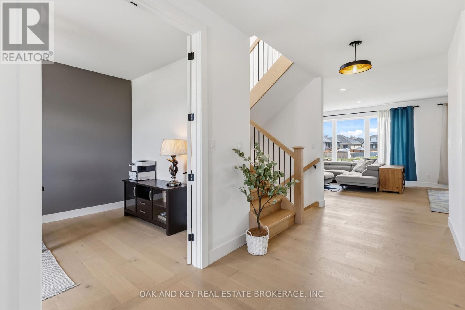 13 Briscoe Crescent, Strathroy-Caradoc, Ontario  N7G 0G3 - Photo 6 - X13047036