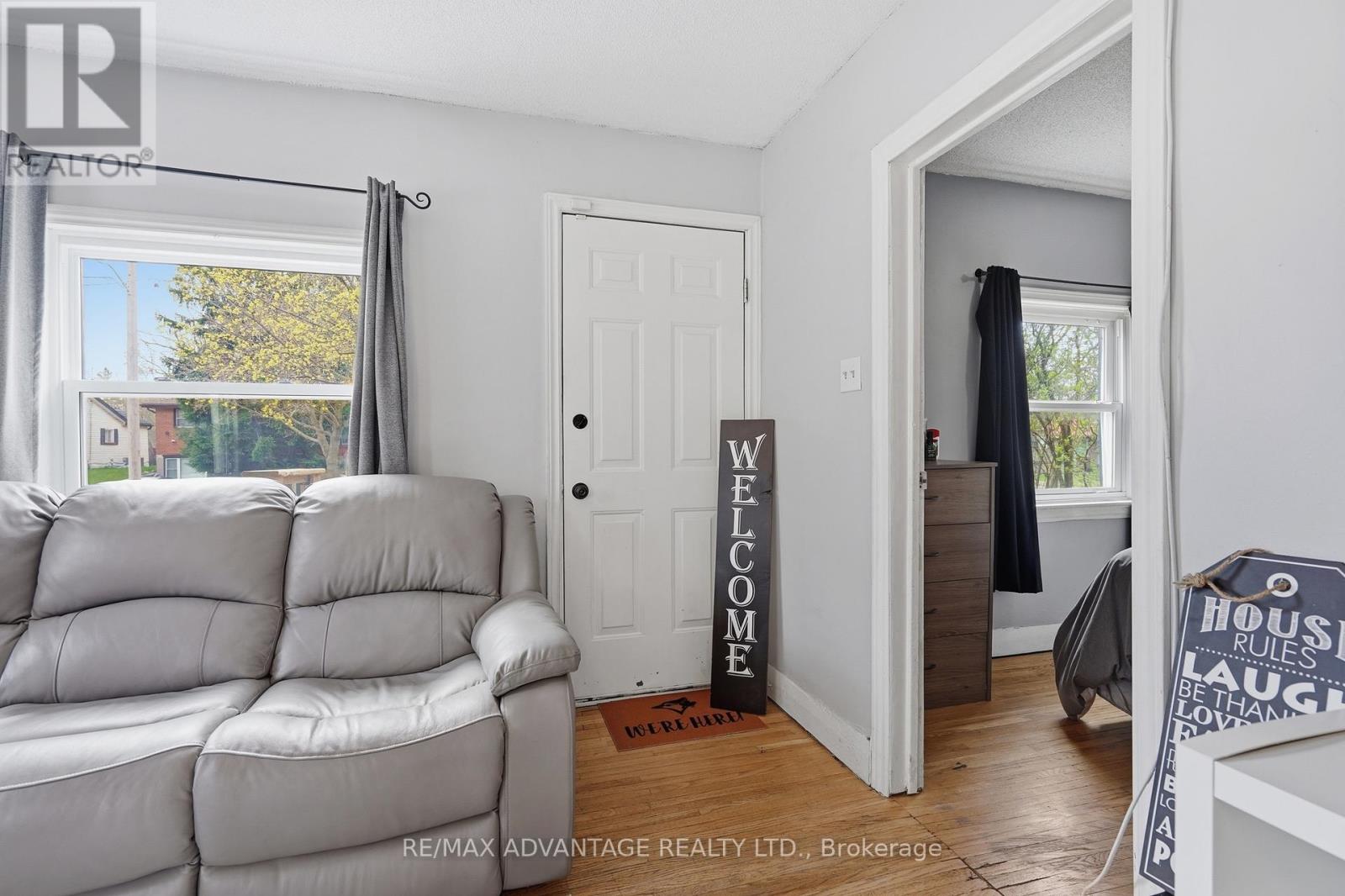 186 Emerson Avenue, London South, Ontario  N5Z 3L7 - Photo 5 - X13047168