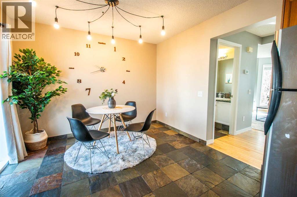 84 Hidden Green NW, Calgary, Alberta  T3A 5K7 - Photo 18 - A2296267