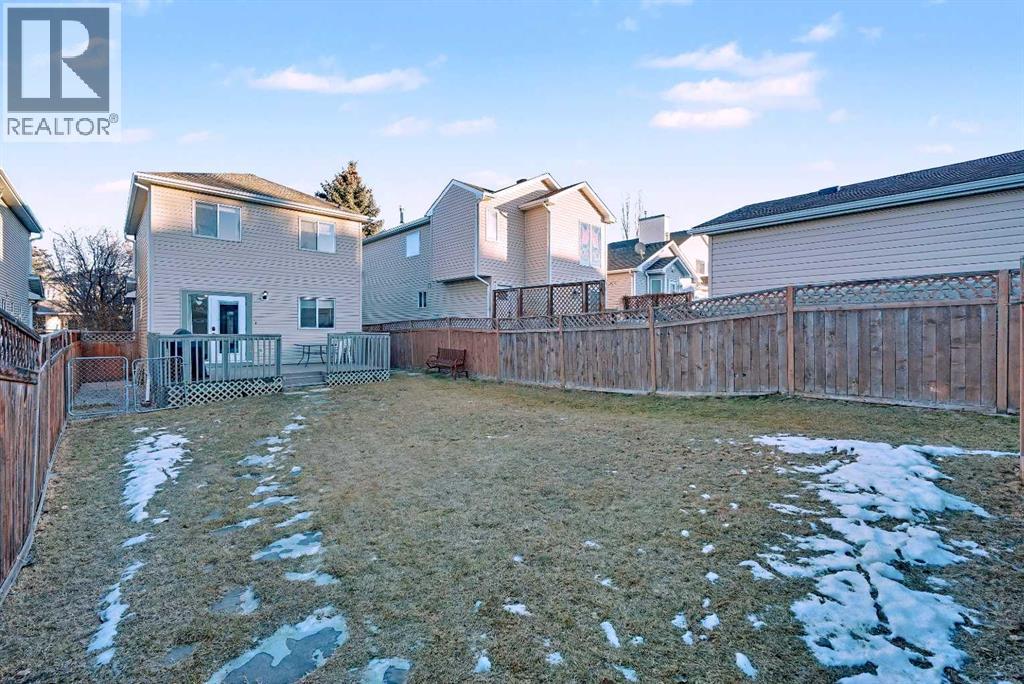 84 Hidden Green NW, Calgary, Alberta  T3A 5K7 - Photo 33 - A2296267