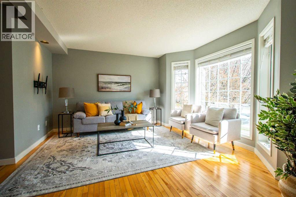 84 Hidden Green NW, Calgary, Alberta  T3A 5K7 - Photo 5 - A2296267