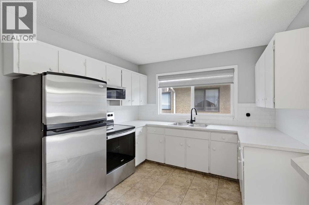 6131 Bowness Road Nw, Calgary, Alberta  T3B 0C9 - Photo 15 - A2296697