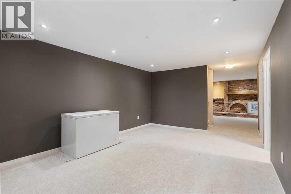 107 Woodbine Boulevard Sw, Calgary, Alberta  T2W 3W8 - Photo 27 - A2305084