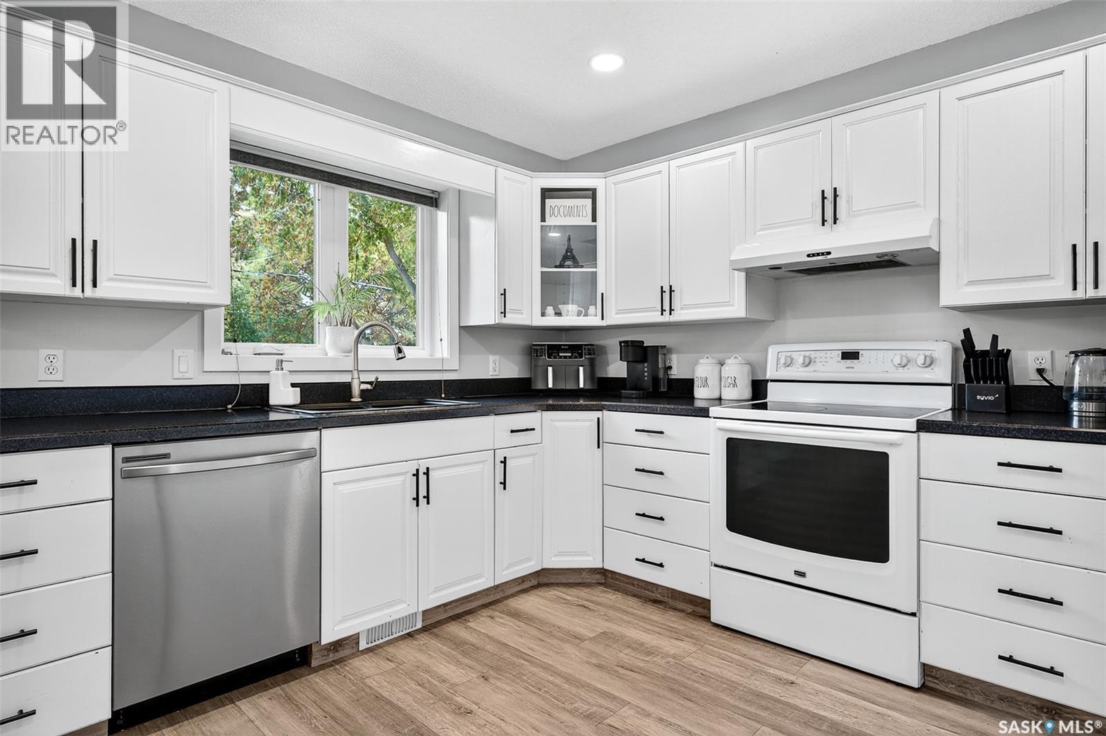 107 Cottonwood Street, Caronport, Saskatchewan  S0H 0S0 - Photo 16 - SK034003