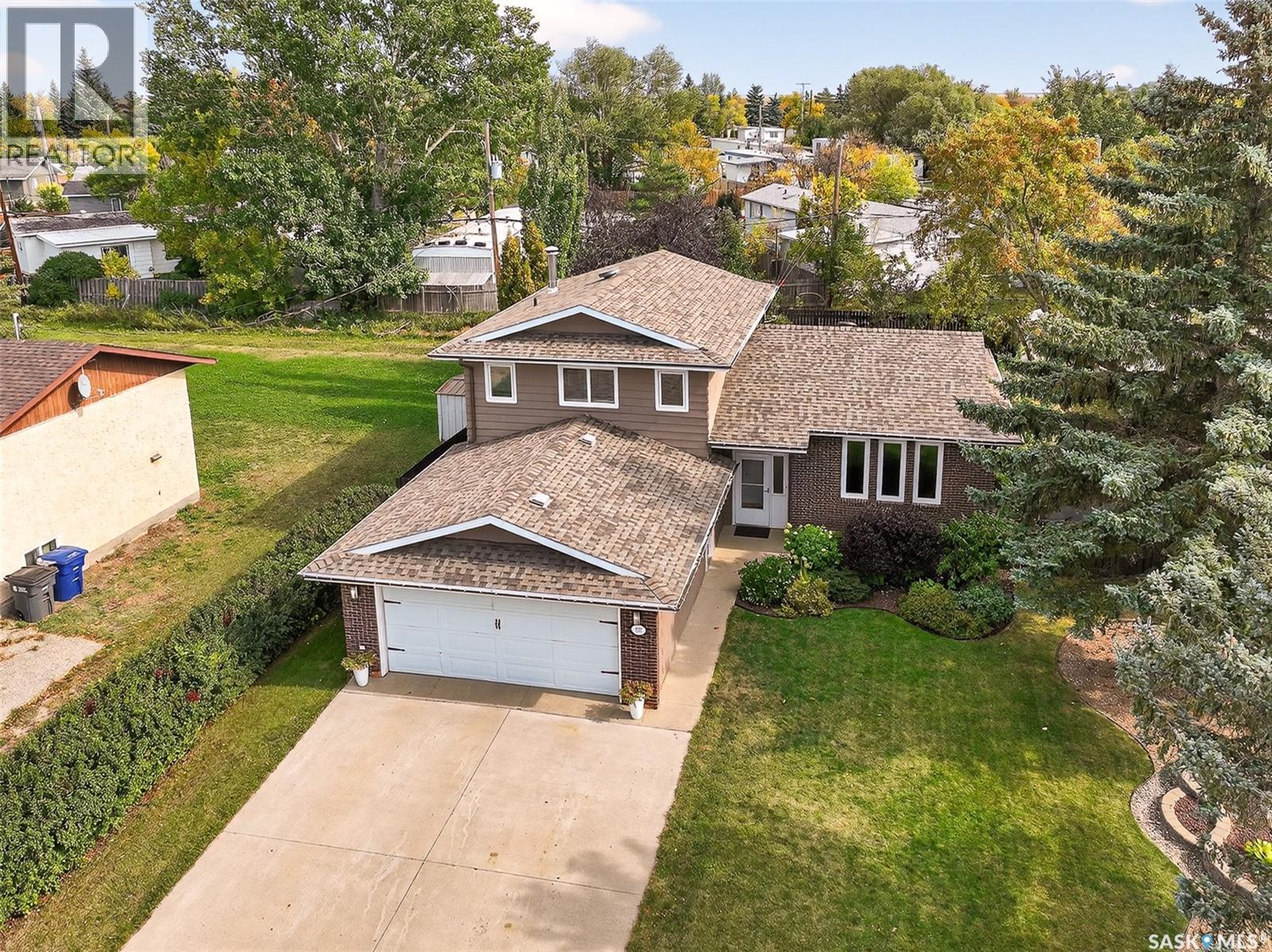 107 Cottonwood Street, Caronport, Saskatchewan  S0H 0S0 - Photo 2 - SK034003