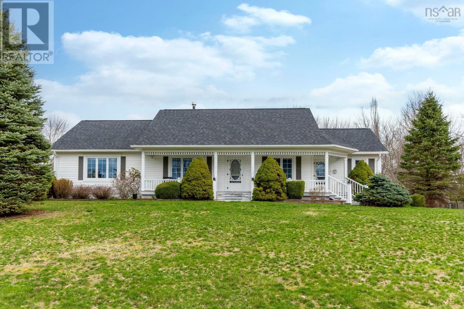 4 Linden Court, Falmouth, Nova Scotia  B0P 1P0 - Photo 2 - 202608658