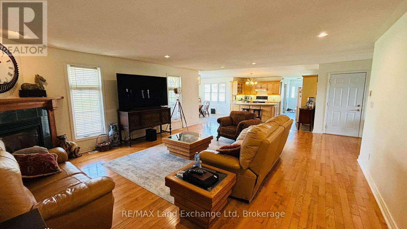 122 James Street, Arran-Elderslie, Ontario  N0G 2N0 - Photo 8 - X12952644