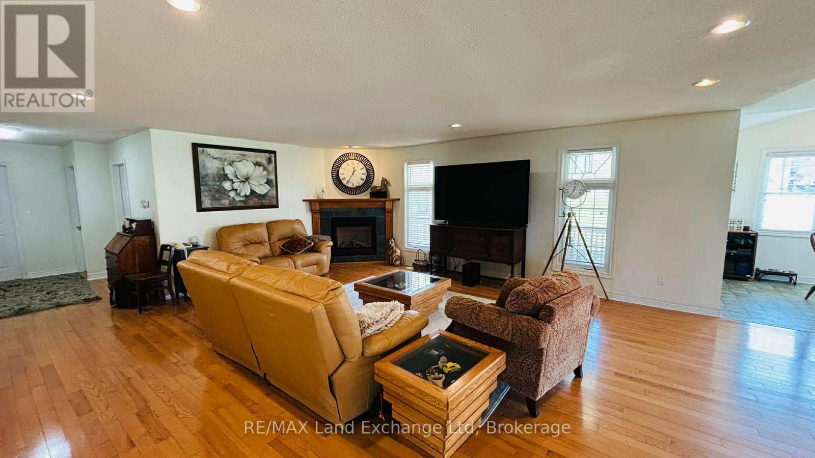 122 James Street, Arran-Elderslie, Ontario  N0G 2N0 - Photo 7 - X12952644