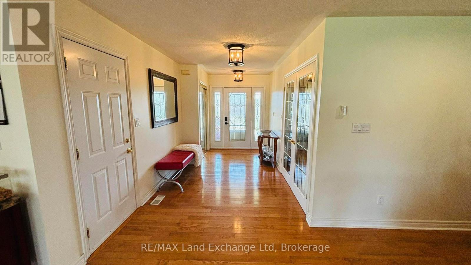 122 James Street, Arran-Elderslie, Ontario  N0G 2N0 - Photo 4 - X12952644