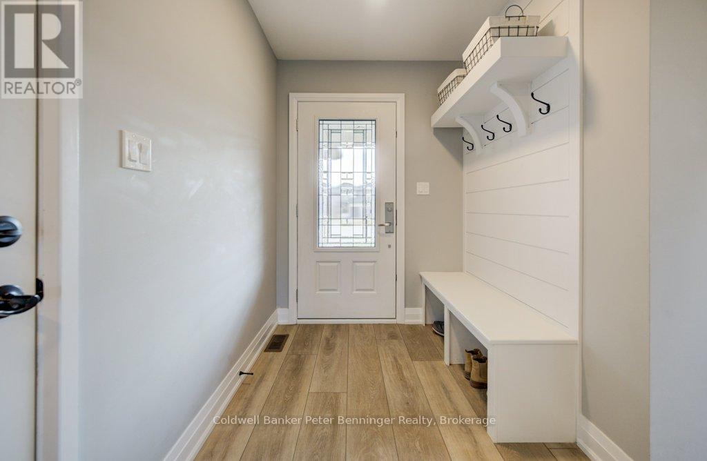 126 Second Street, Brockton, Ontario  N0G 2V0 - Photo 6 - X12984656