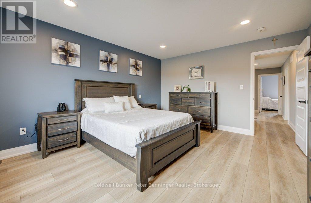 126 Second Street, Brockton, Ontario  N0G 2V0 - Photo 31 - X12984656