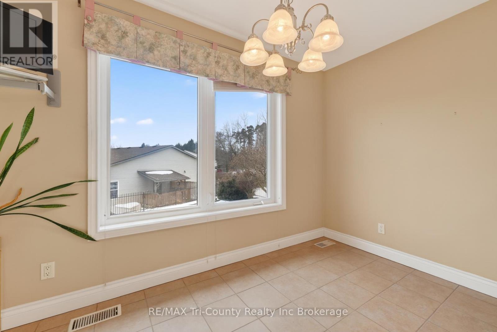 14 Yeager Avenue, Norfolk, Ontario  N3Y 5M6 - Photo 9 - X13047080