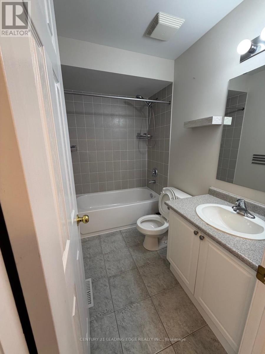 97 Thatcher Crescent, East Gwillimbury, Ontario  L9N 0B9 - Photo 18 - N12883994