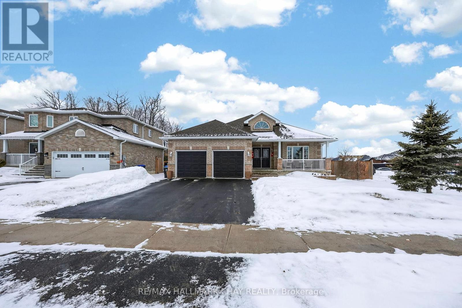 16 Sheppard Drive, Tay, Ontario  L0K 2A0 - Photo 3 - S12904592