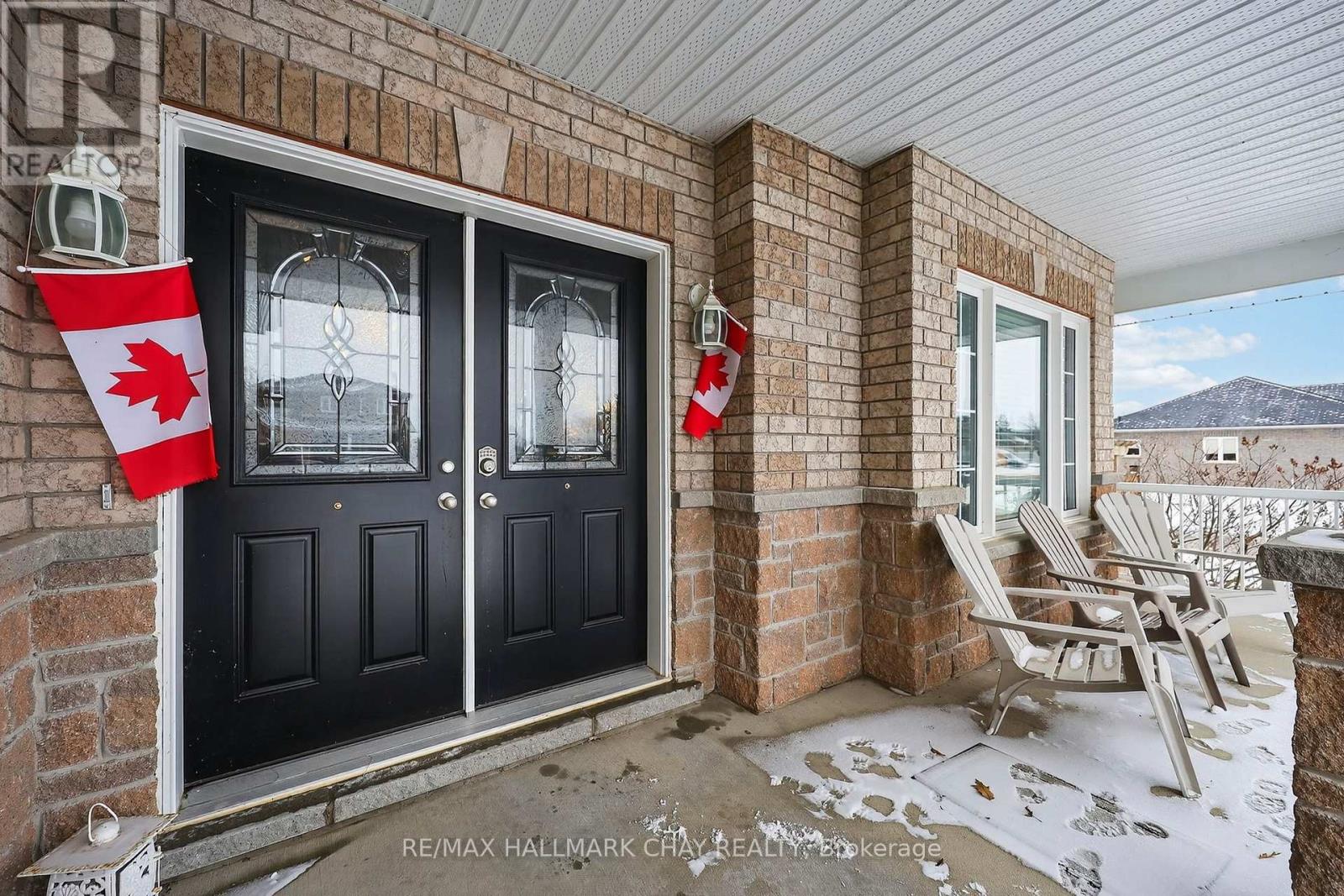 16 Sheppard Drive, Tay, Ontario  L0K 2A0 - Photo 5 - S12904592