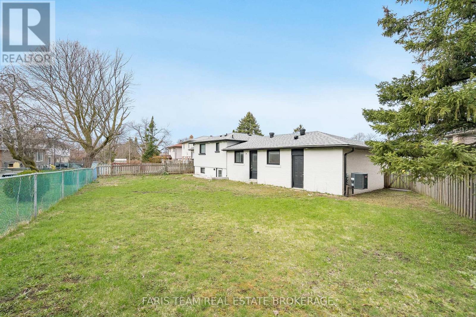 66 Peacock Lane, Barrie, Ontario  L4N 3R9 - Photo 46 - S12827024