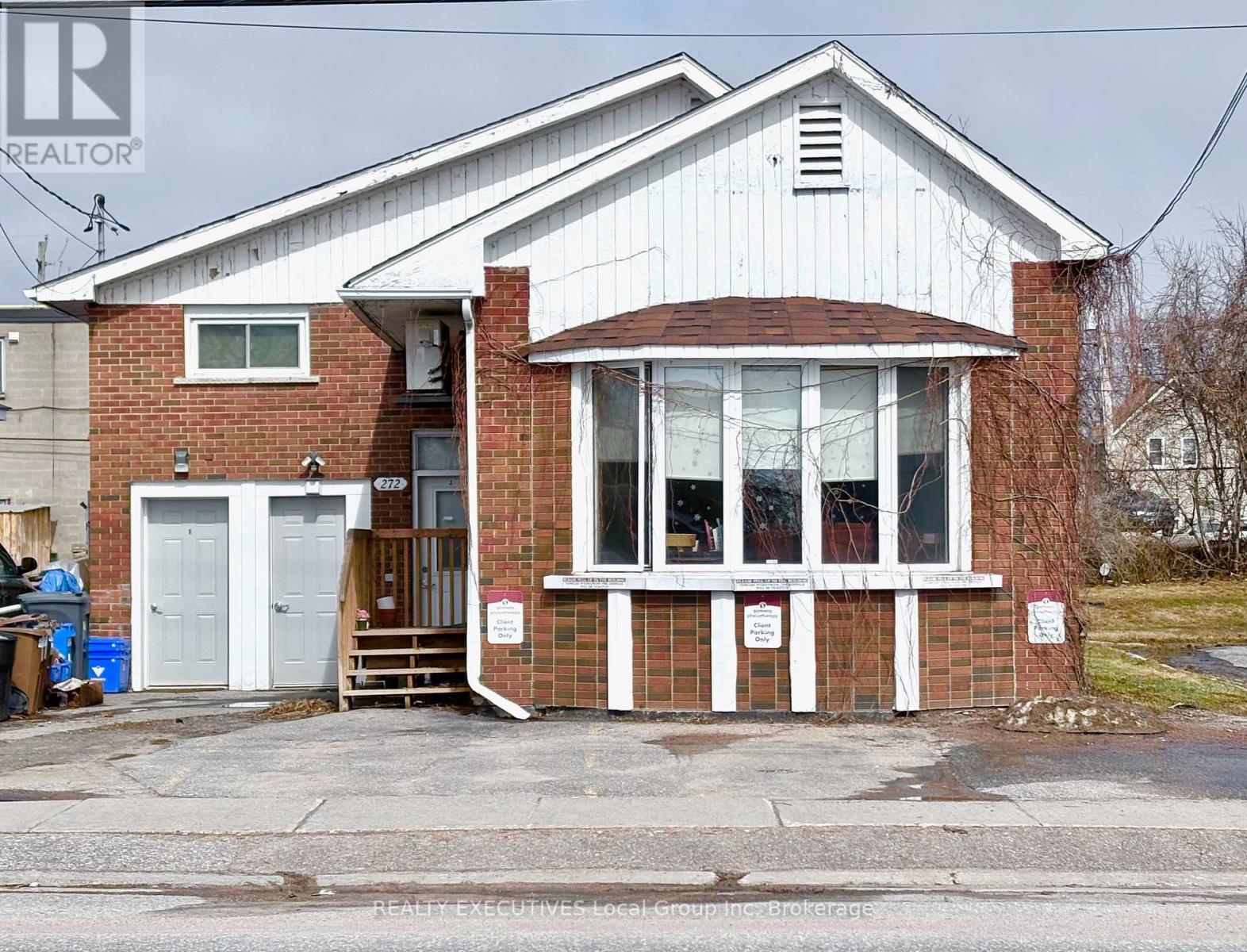 272 First Avenue W, North Bay, Ontario  P1B 3C1 - Photo 1 - X13046998