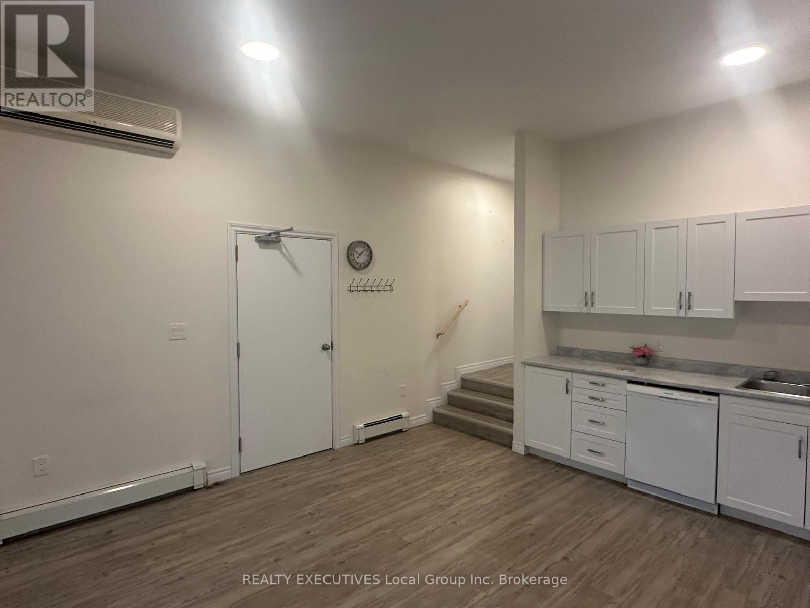 272 First Avenue W, North Bay, Ontario  P1B 3C1 - Photo 15 - X13046998