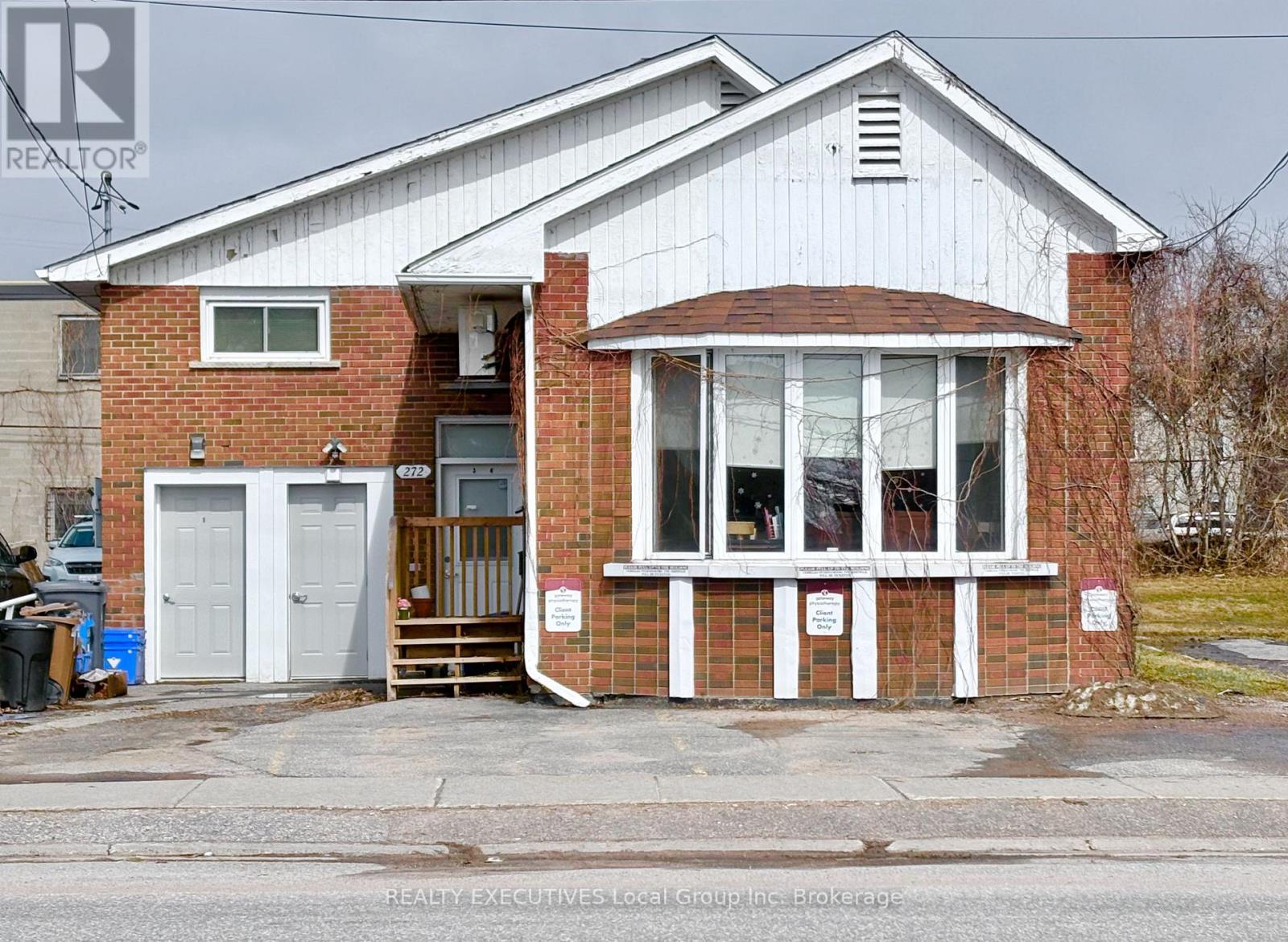 272 First Avenue W, North Bay, Ontario  P1B 3C1 - Photo 1 - X13047008