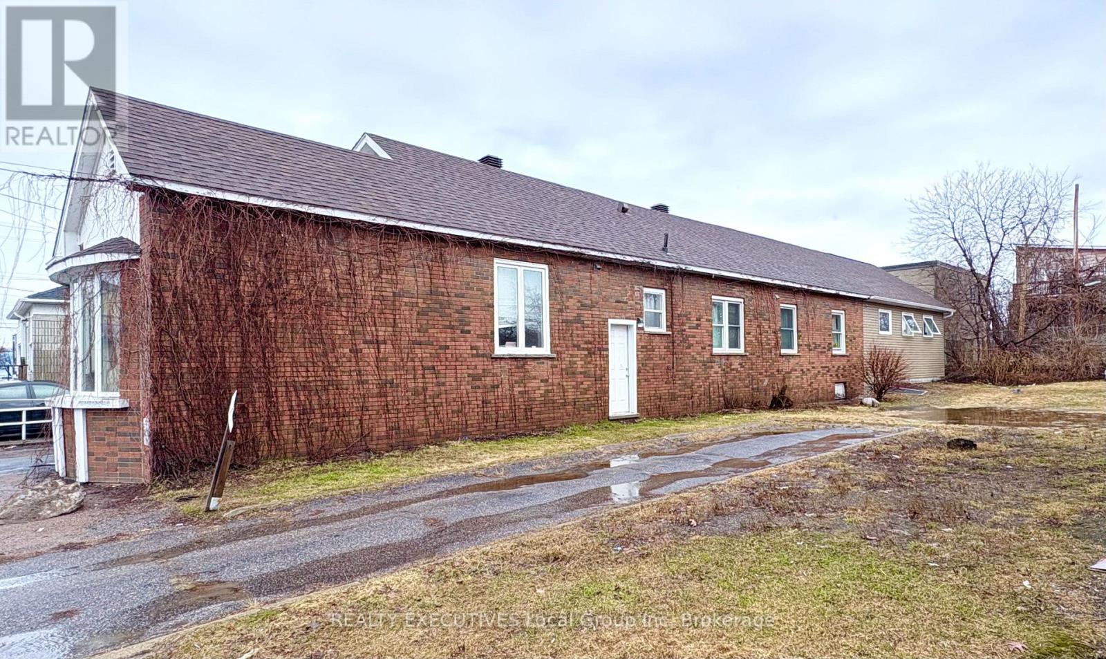 272 First Avenue W, North Bay, Ontario  P1B 3C1 - Photo 3 - X13047008