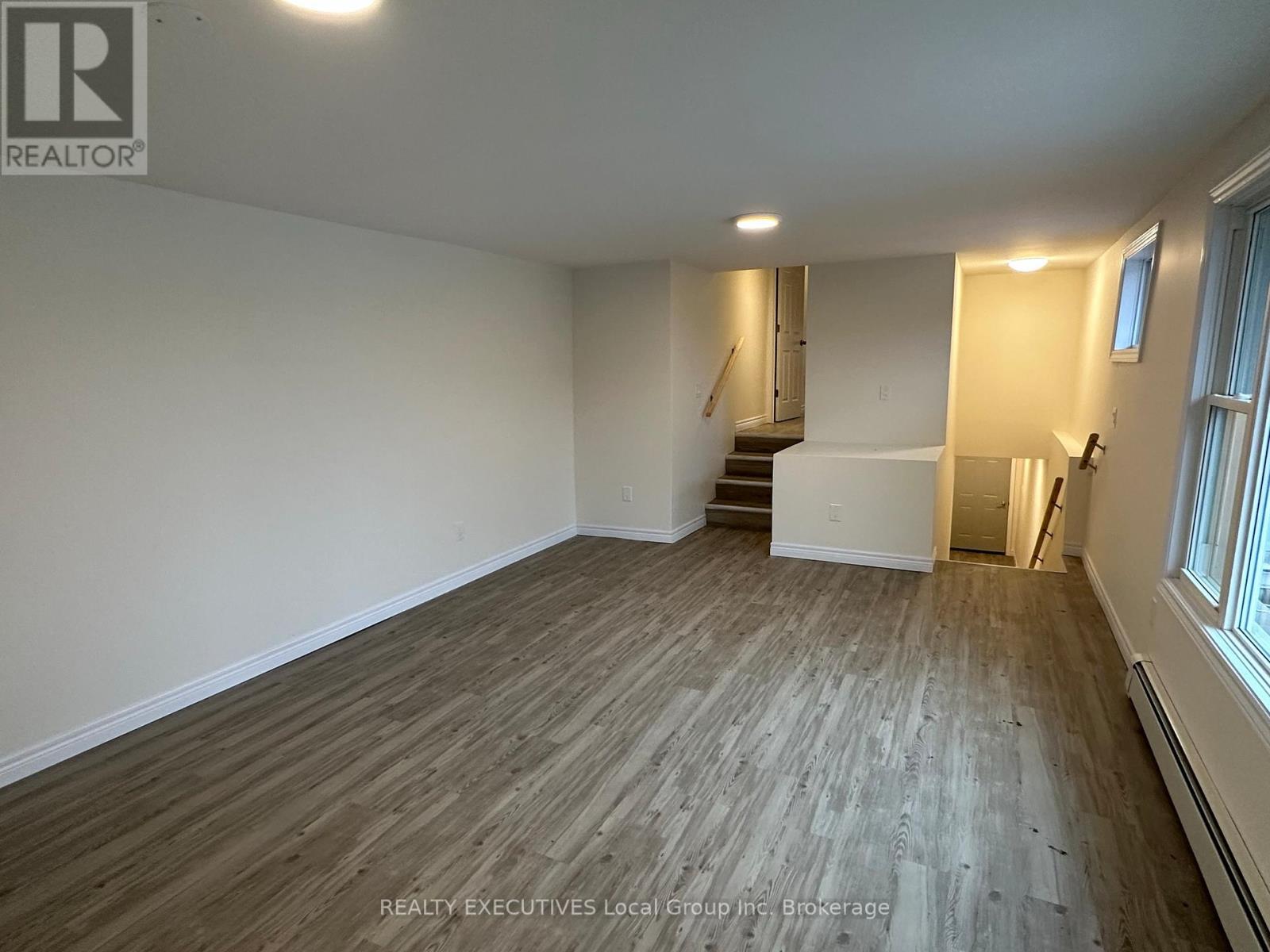 272 First Avenue W, North Bay, Ontario  P1B 3C1 - Photo 7 - X13047008