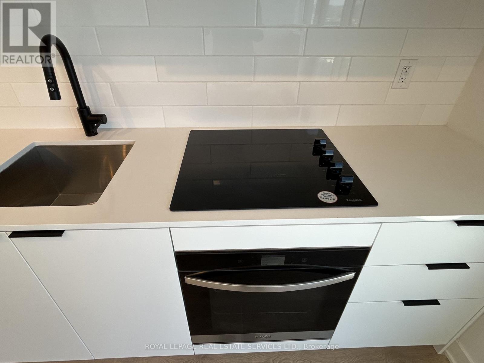 1211 - 1185 Dupont Street, Toronto, Ontario  M6H 0G5 - Photo 13 - W13024438