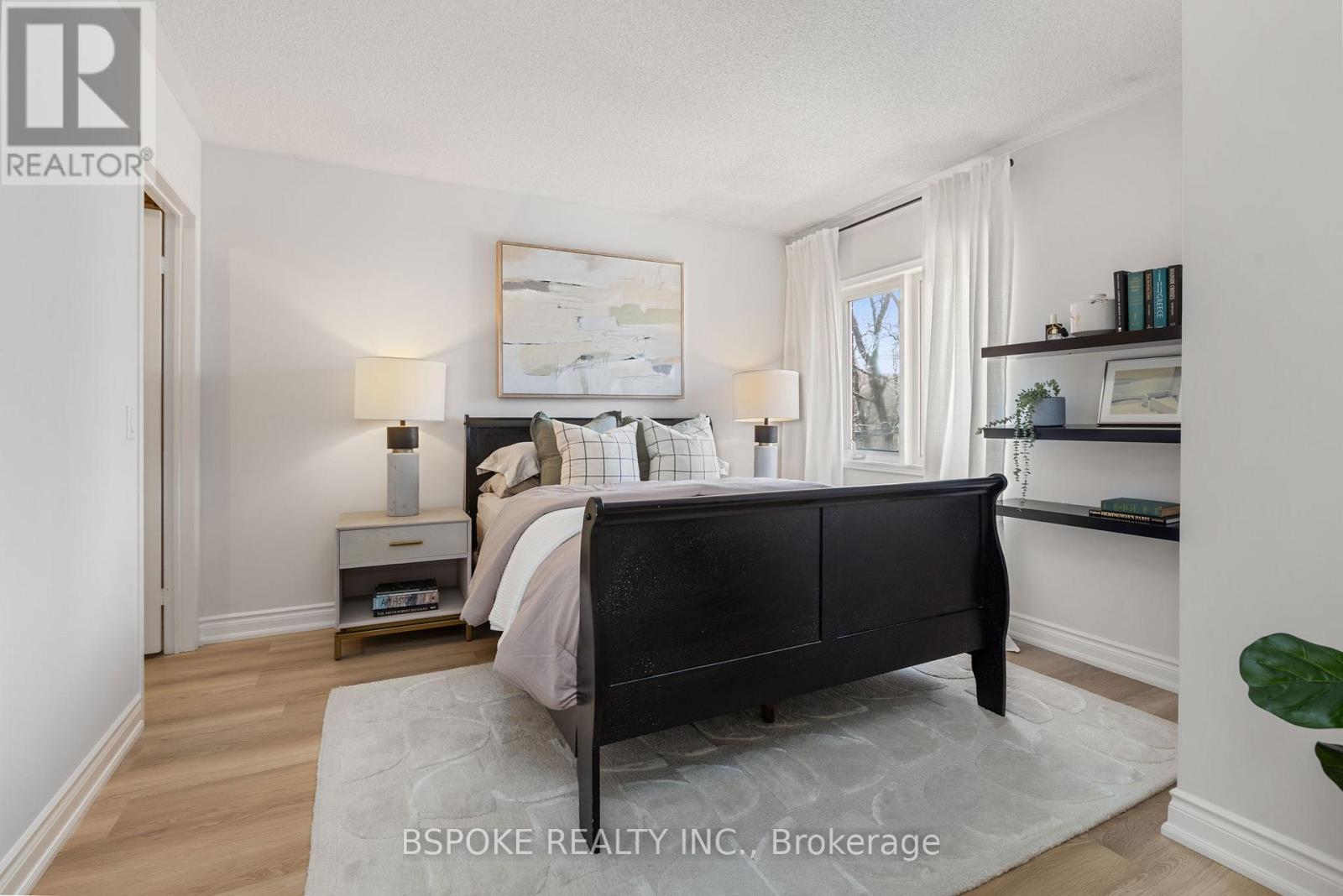 1099 Ossington Avenue, Toronto, Ontario  M6G 4B2 - Photo 11 - C13046858