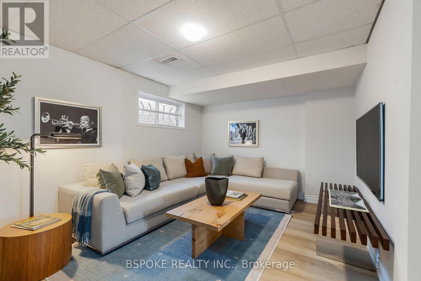 1099 Ossington Avenue, Toronto, Ontario  M6G 4B2 - Photo 23 - C13046858