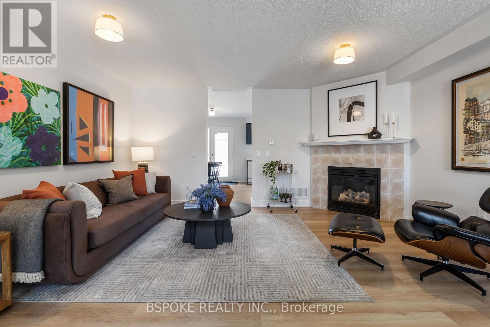 1099 Ossington Avenue, Toronto, Ontario  M6G 4B2 - Photo 3 - C13046858