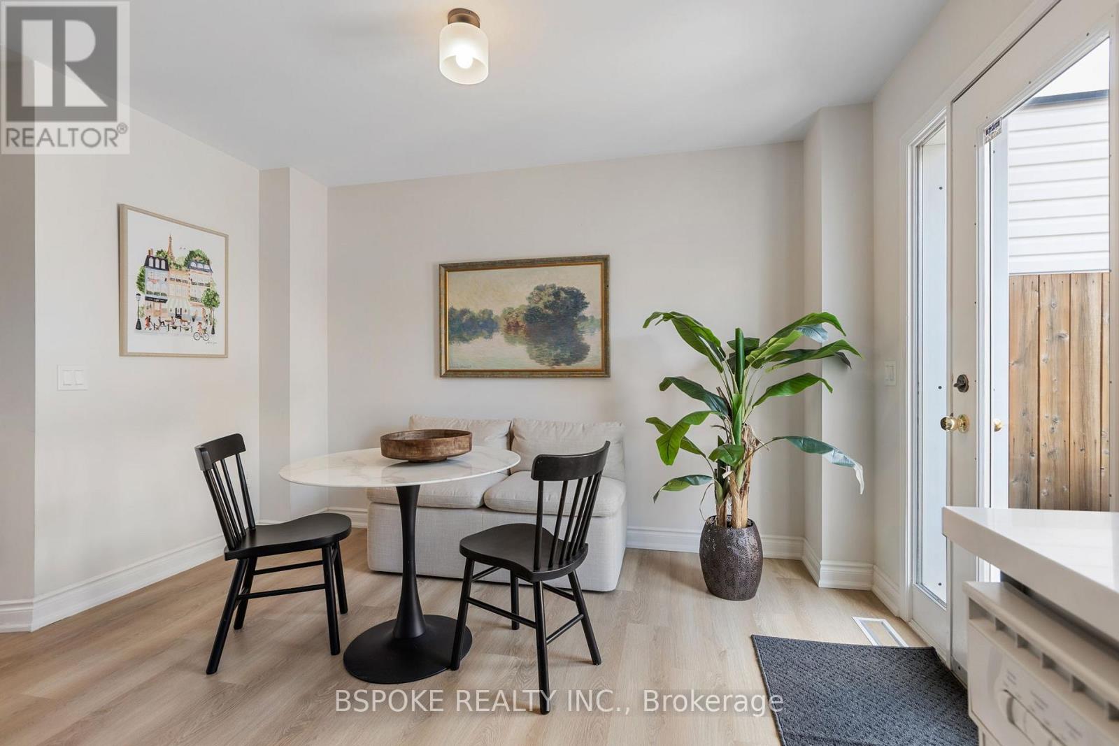 1099 Ossington Avenue, Toronto, Ontario  M6G 4B2 - Photo 8 - C13046858