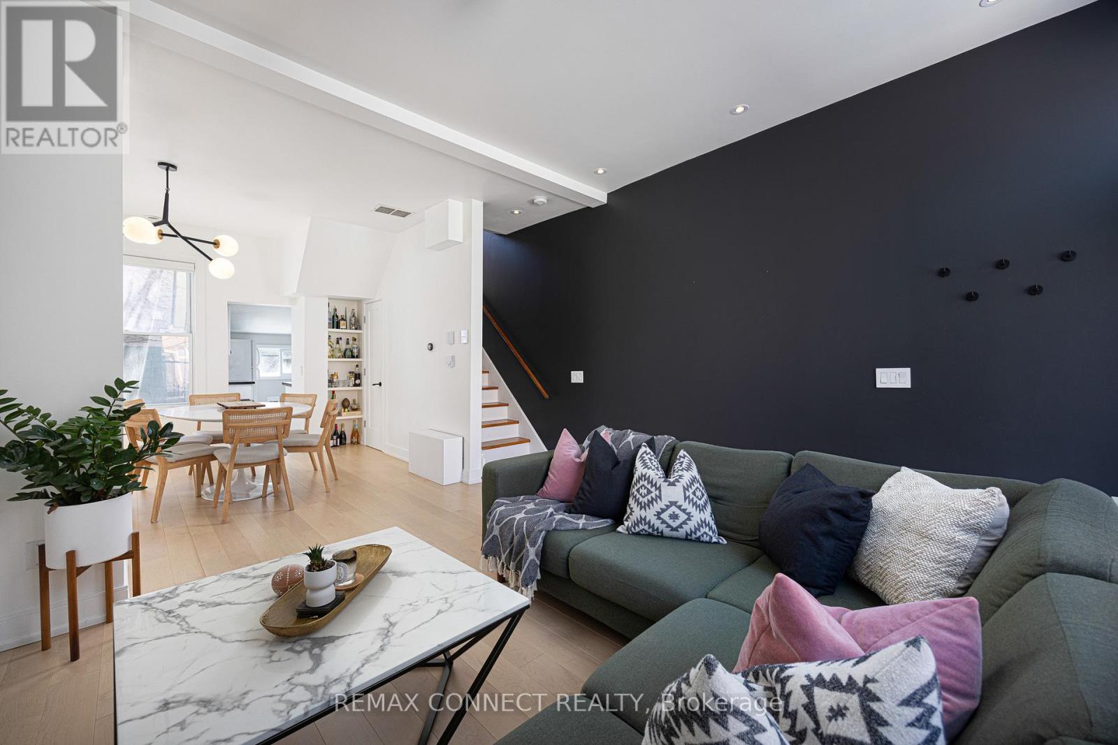 553 King Street E, Toronto, Ontario  M5A 1M5 - Photo 2 - C13047022