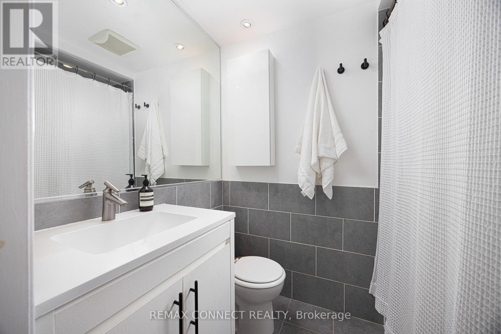 553 King Street E, Toronto, Ontario  M5A 1M5 - Photo 28 - C13047022